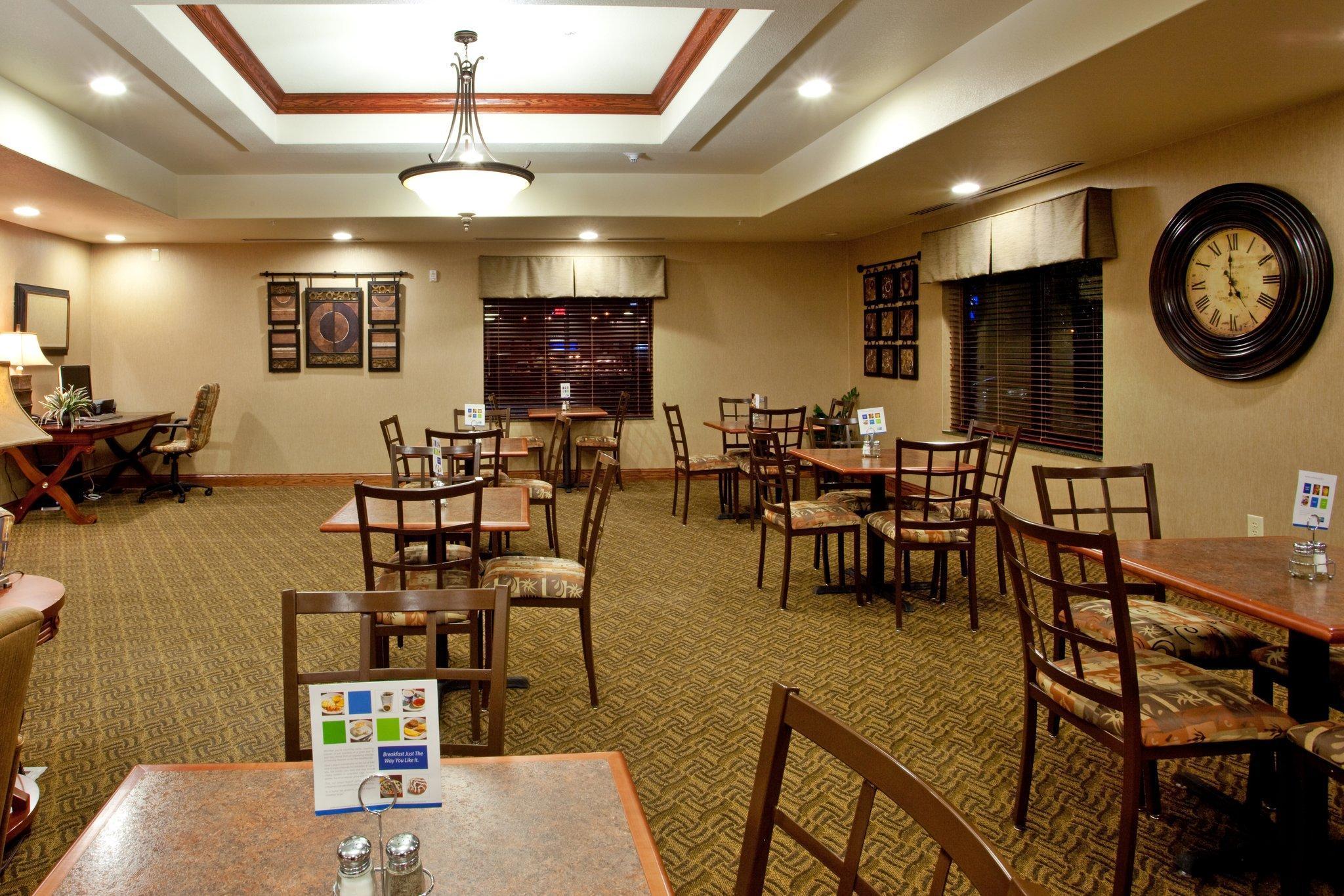 Holiday Inn Express Hotel & Suites Lewisburg By Ihg Exteriör bild