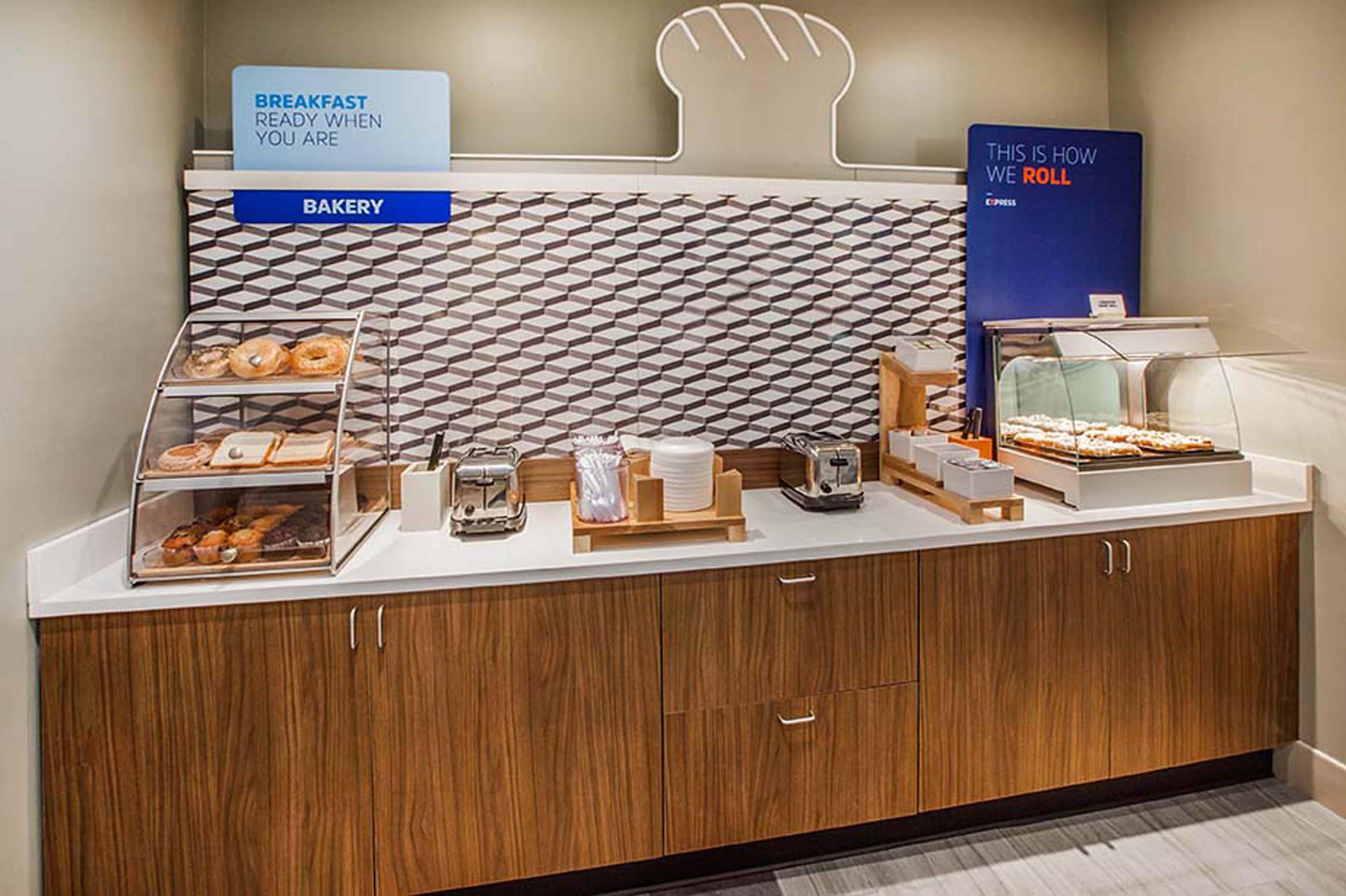 Holiday Inn Express Hotel & Suites Lewisburg By Ihg Exteriör bild